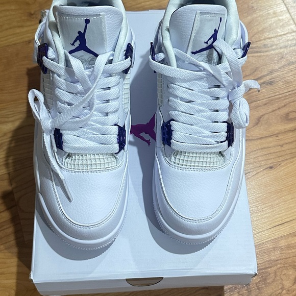 Jordan 4 Retro Metallic Purple BRAND NEW - Picture 3 of 5